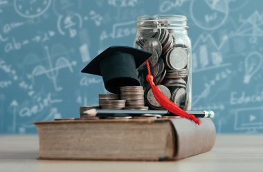 Quem Precisa de Educação Financeira